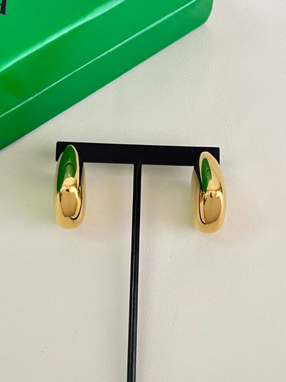 🎲Bottega Veneta Stud earrings